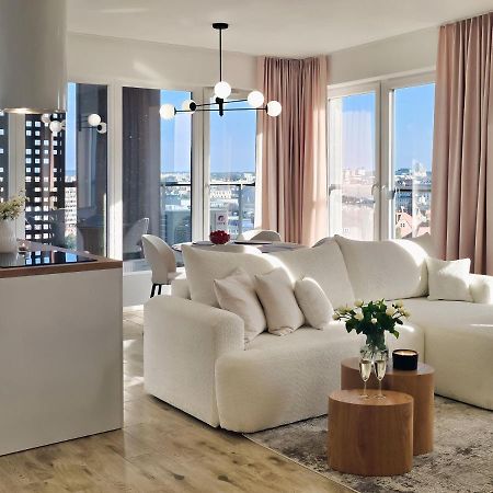 Urban Apartments Luxury Skyline Sokolska Towers 30A, 2 Free Garages, Gym & Sauna, Self Check-In Катовіце Екстер'єр фото