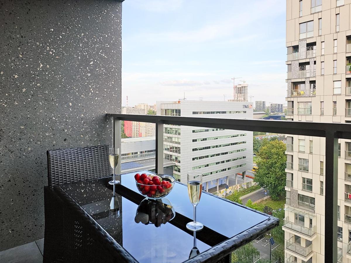Urban Apartments Luxury Skyline Sokolska Towers 30A, 2 Free Garages, Gym & Sauna, Self Check-In Катовіце Екстер'єр фото