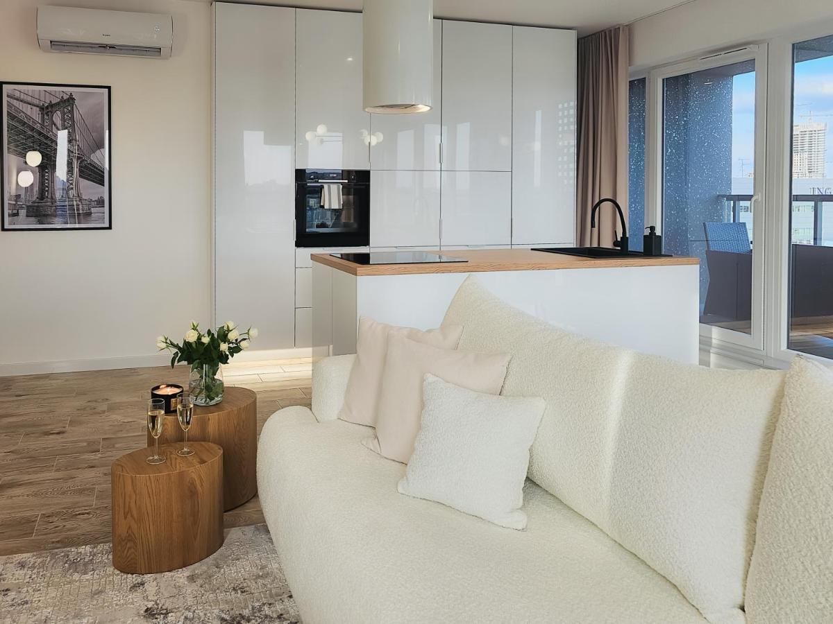 Urban Apartments Luxury Skyline Sokolska Towers 30A, 2 Free Garages, Gym & Sauna, Self Check-In Катовіце Екстер'єр фото