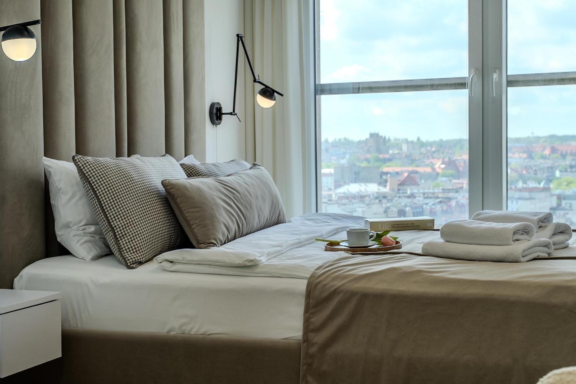 Urban Apartments Luxury Skyline Sokolska Towers 30A, 2 Free Garages, Gym & Sauna, Self Check-In Катовіце Екстер'єр фото