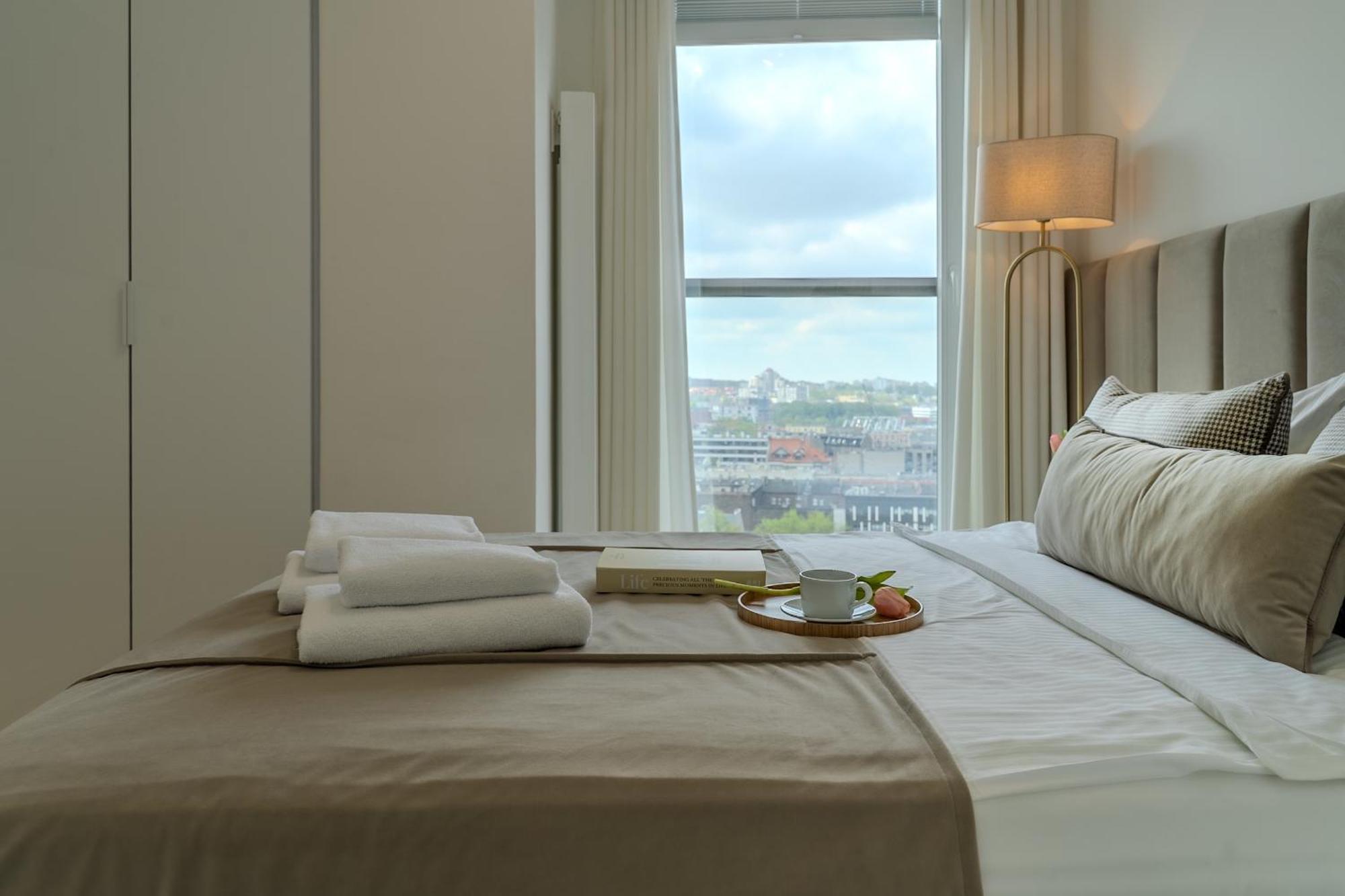 Urban Apartments Luxury Skyline Sokolska Towers 30A, 2 Free Garages, Gym & Sauna, Self Check-In Катовіце Екстер'єр фото